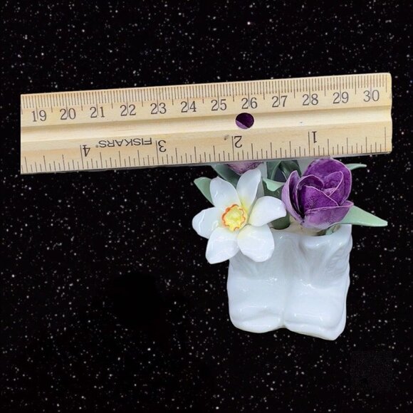 Crown Fine Bone China England Flower Porcelain Bouquet White Boot Hand Painted - Picture 2 of 10